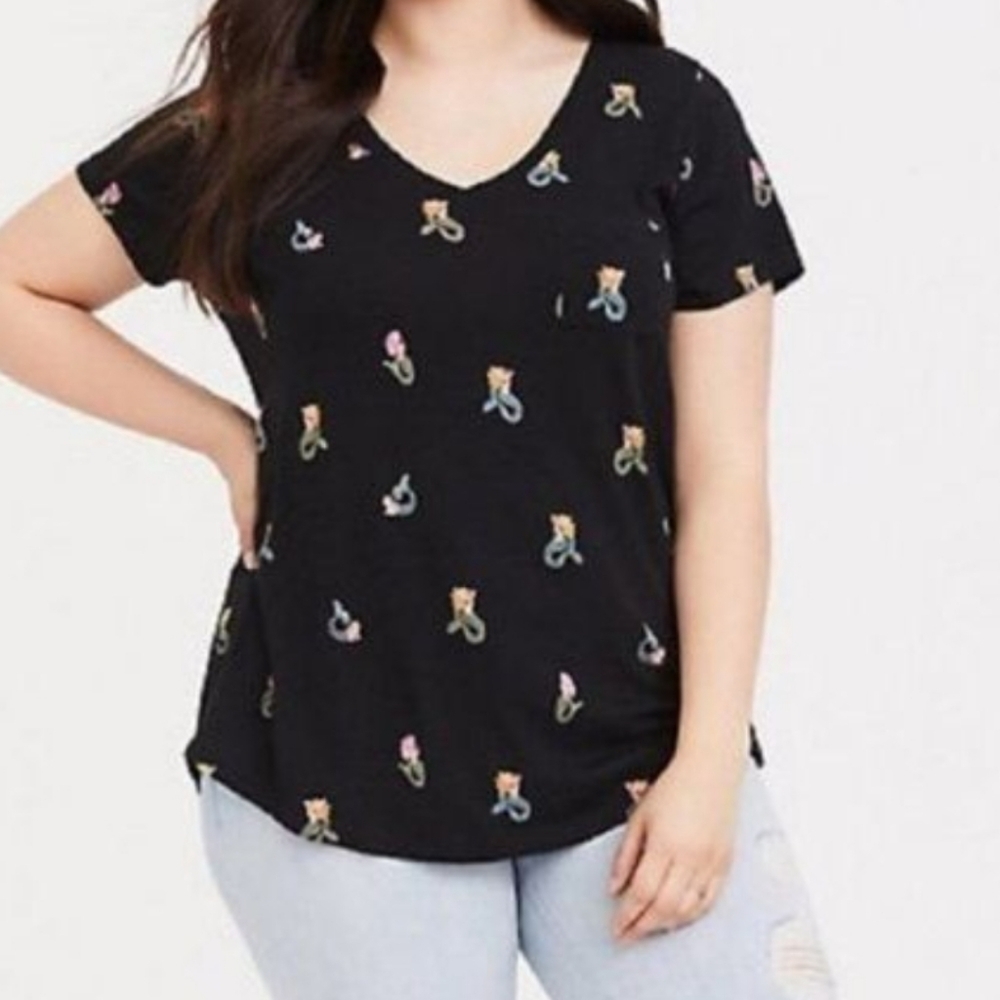Torrid size 00 Heritage Slub Short Sleeve Novelty Mermaid Tee Black